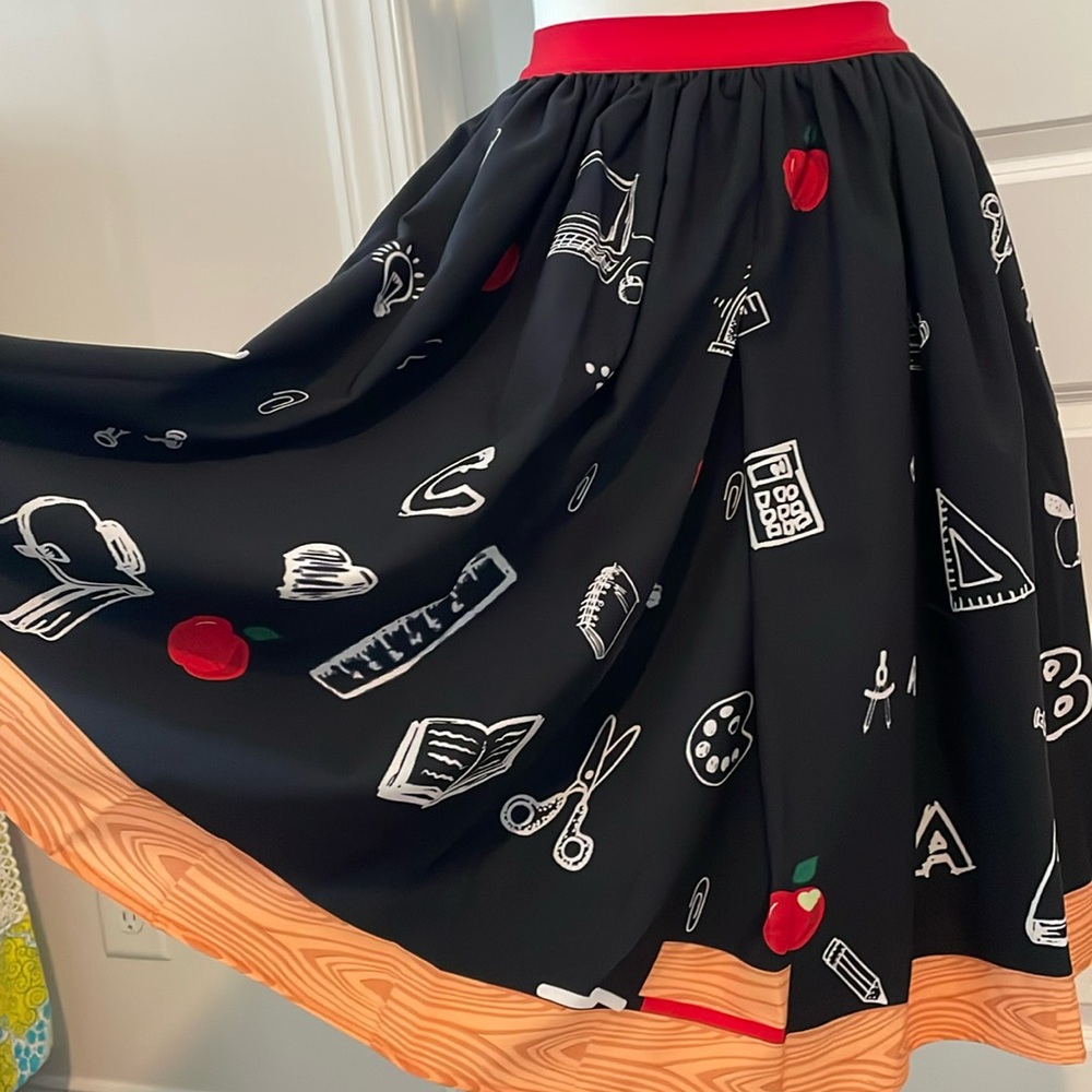 Unique Vintage School Teacher Chalkboard circle skirt 🍎 ✏️